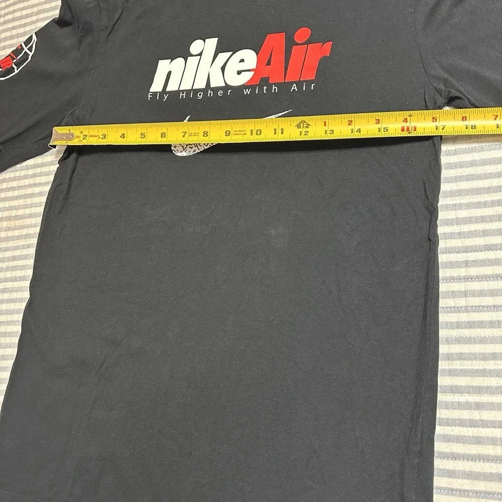 Nike Air Logo Print Breathable‎ Long-Sleeve T-Shirt Small